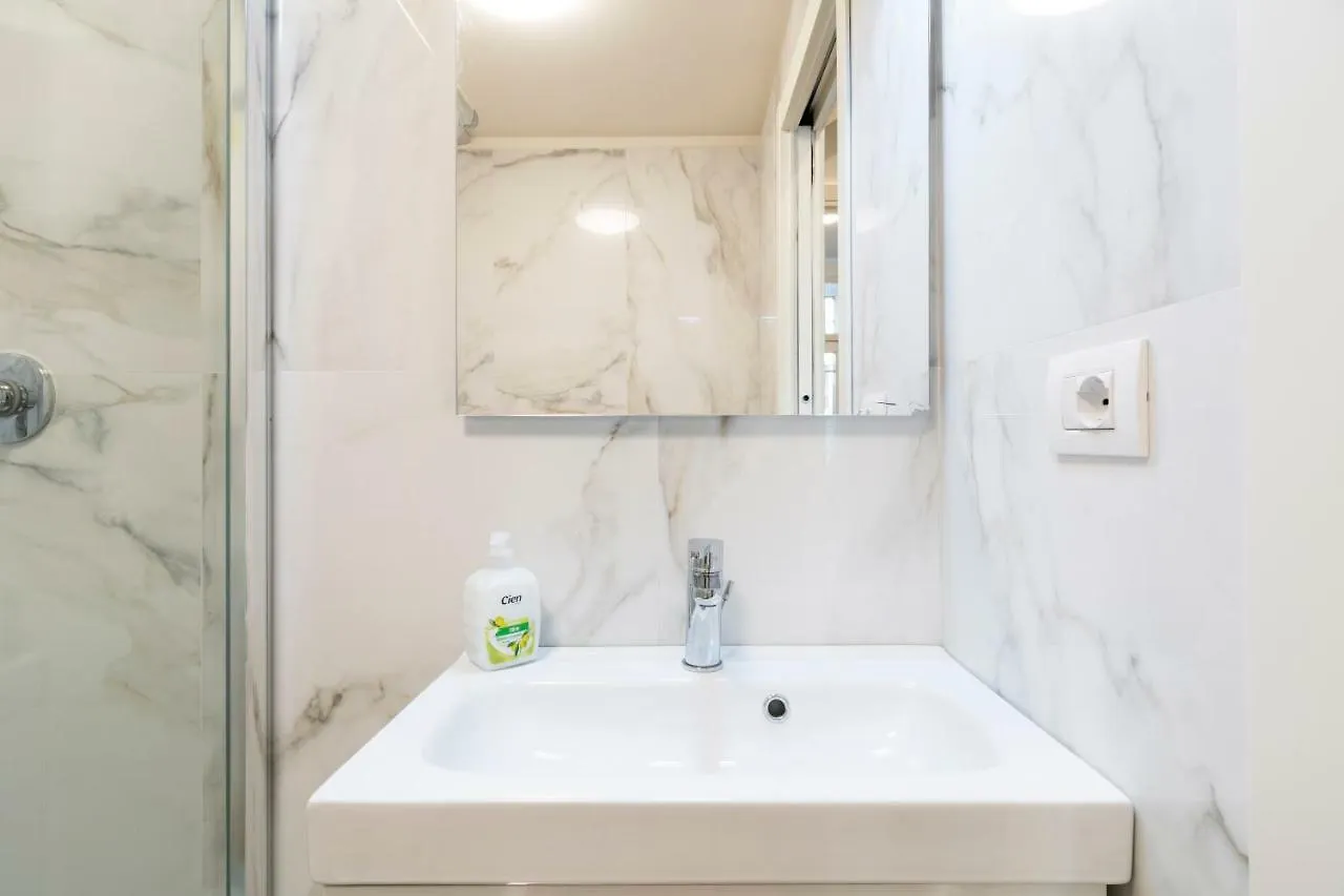Apartment Menabrea Flat Hotel Milan